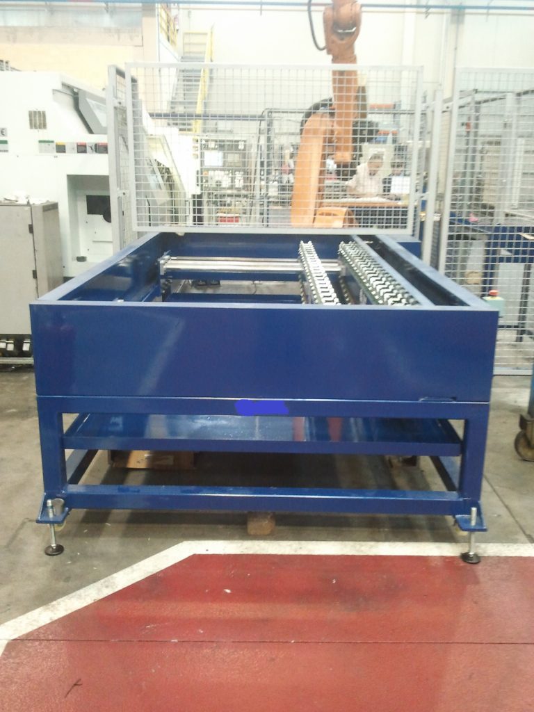 ROBOT LOADER CELL WITH 2 CNC LATHES