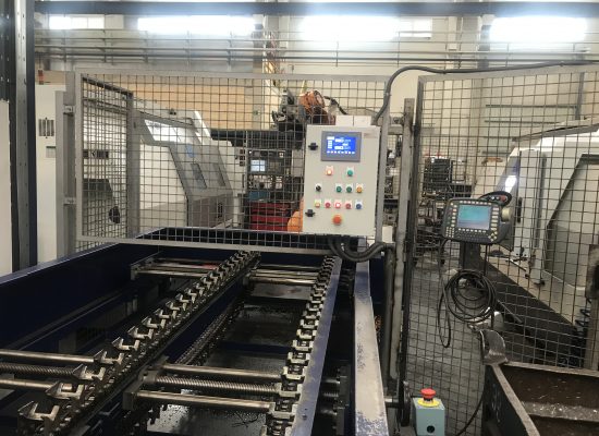 2 CNC TORNU KOBRATZEKO ROBOT ZELULA